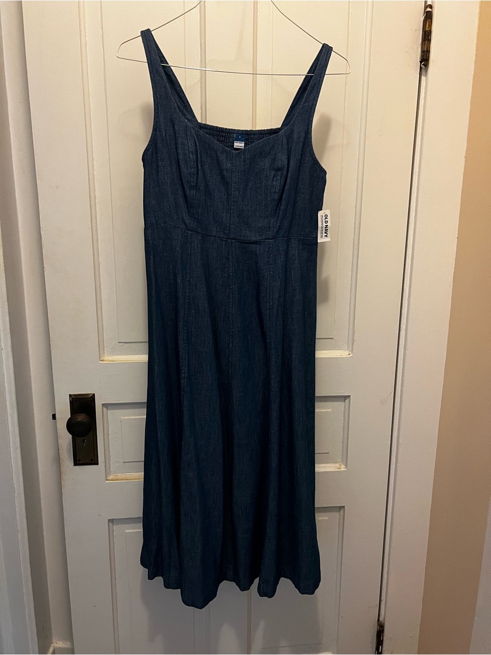 Old Navy Sleeveless Midi Dress in Denim Blue